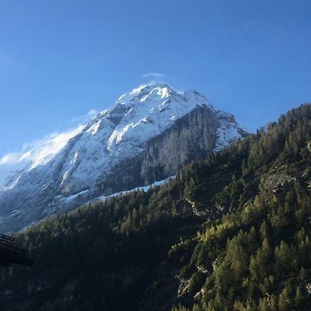 Ai Piedi Della Marmolada Leilighet Canazei Eksteriør bilde
